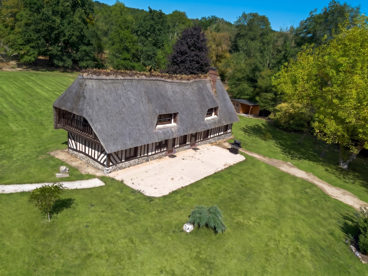 La Chaumière des Perrets, maison de campagne normande à Saint-Grégoire-du-Vièvre