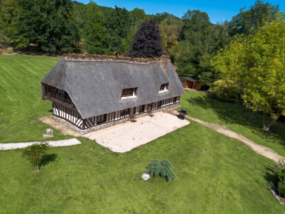 La Chaumière des Perrets, maison de campagne normande à Saint-Grégoire-du-Vièvre