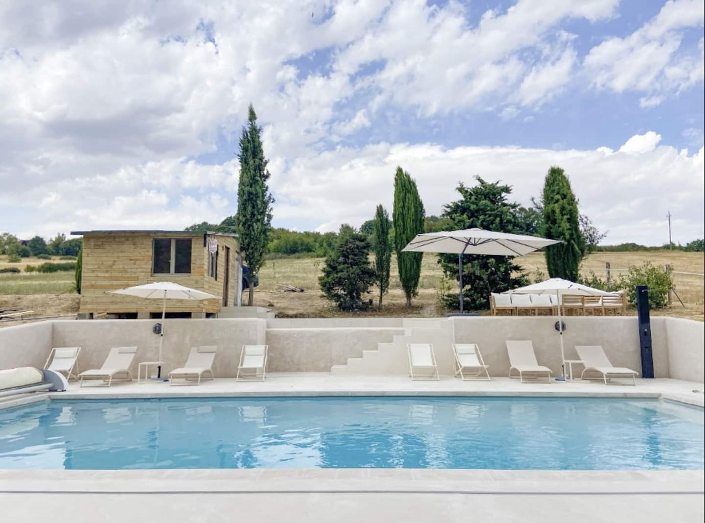 Le Clos des Basses Vignes - façade et cour intérieure
