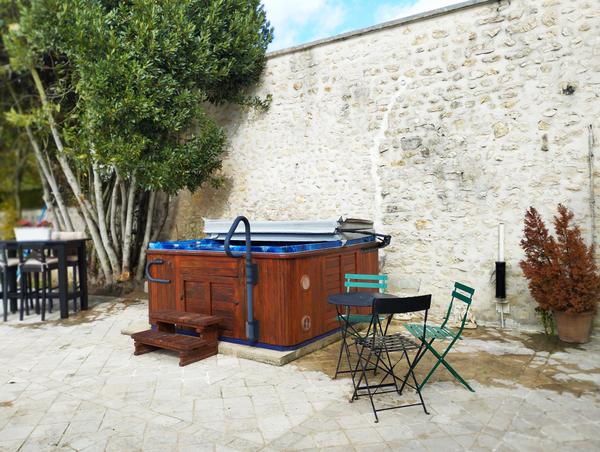Relais chapelle - maison de la piscine